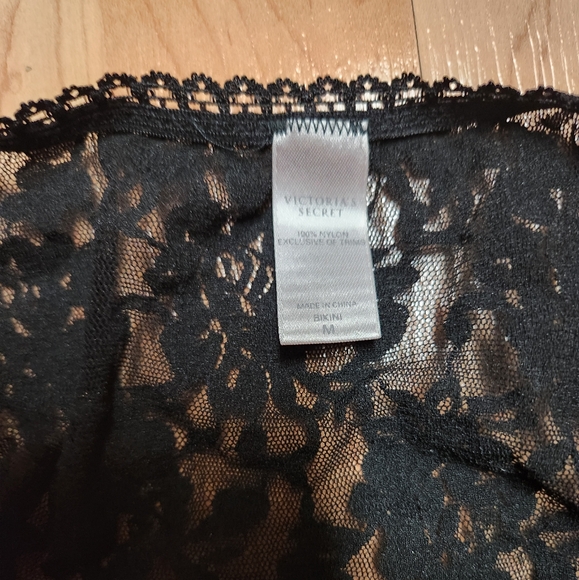 Victoria's Secret Lace tie Bikini - Picture 3 of 5
